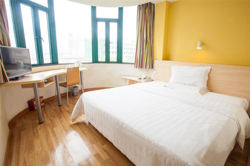 7Days Inn Beijing Liujiayao Station Экстерьер фото