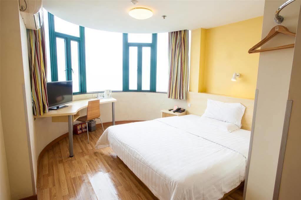 7Days Inn Beijing Liujiayao Station Экстерьер фото
